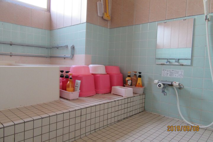 Room 15 of 38