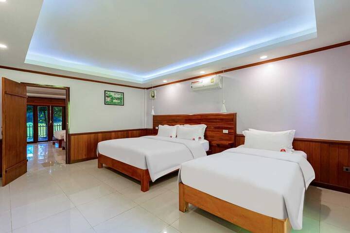 Room 30 of 87