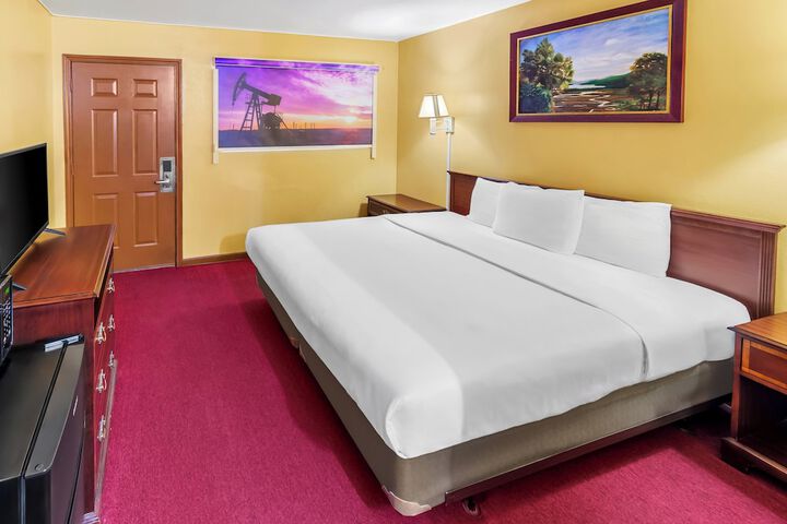 Room 10 of 22