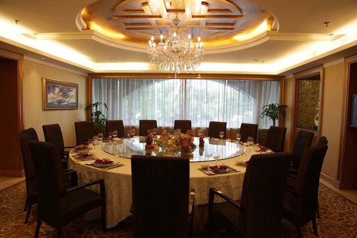 Dining 113 of 163