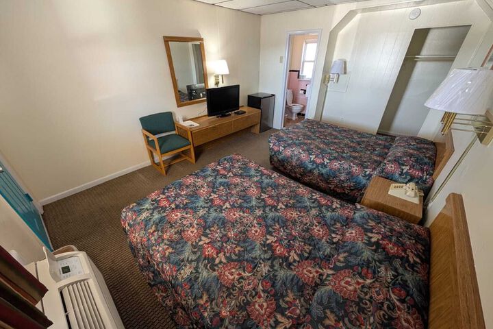 Room 7 of 20