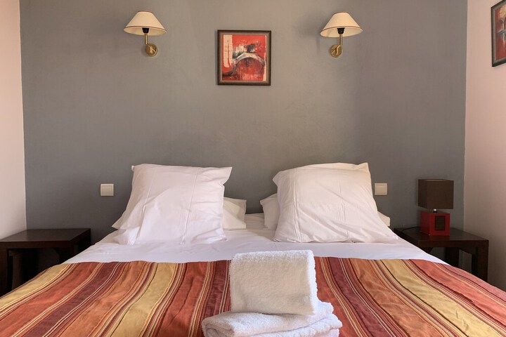 Room 10 of 47