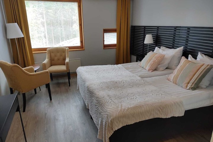 Room 9 of 46