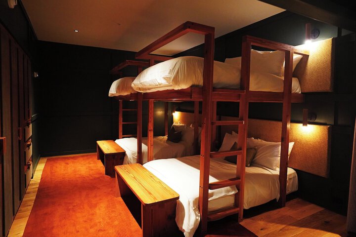 Room 12 of 53