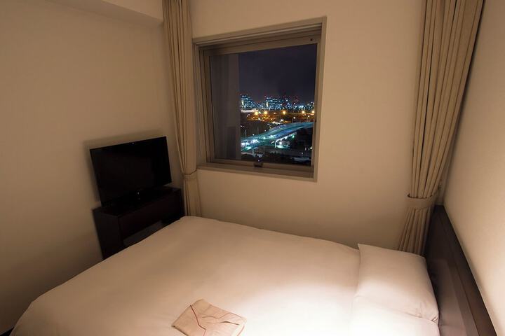 Room 7 of 86