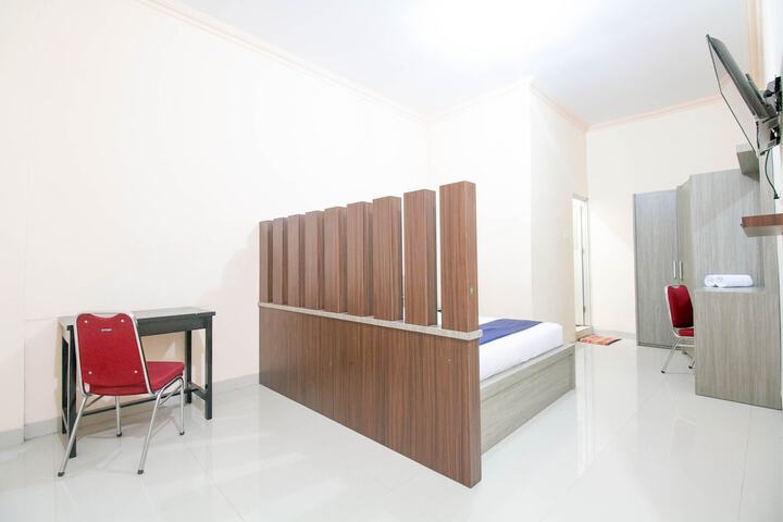 Room 16 of 34