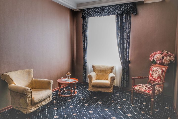 Room 27 of 56