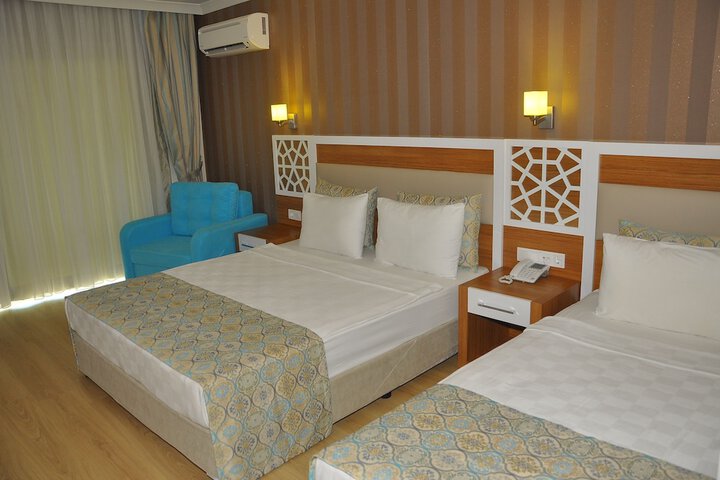 Room 15 of 93