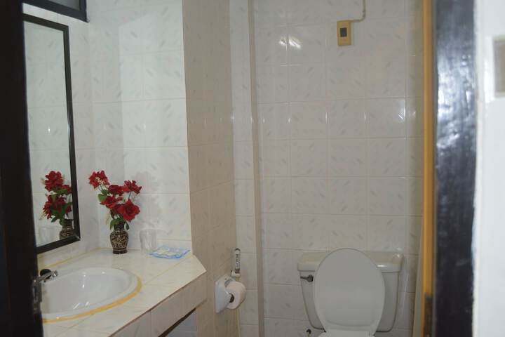 Room 18 of 38