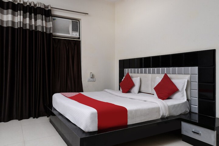 Room 25 of 26