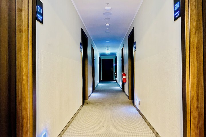 Ballroom/Hall 48 of 53
