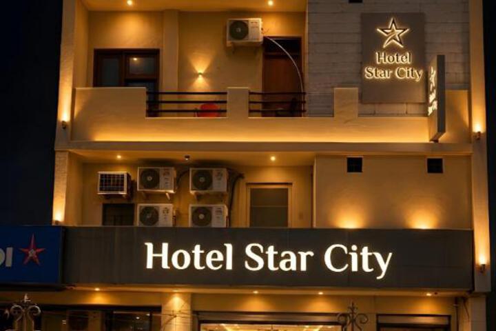 Hotel Star City Near Terminal T3 Airport & Aerocity