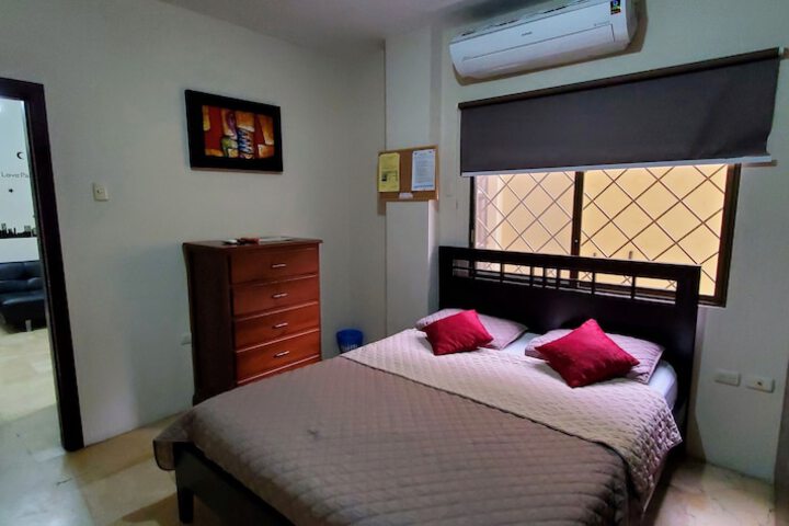 Room 4 of 26