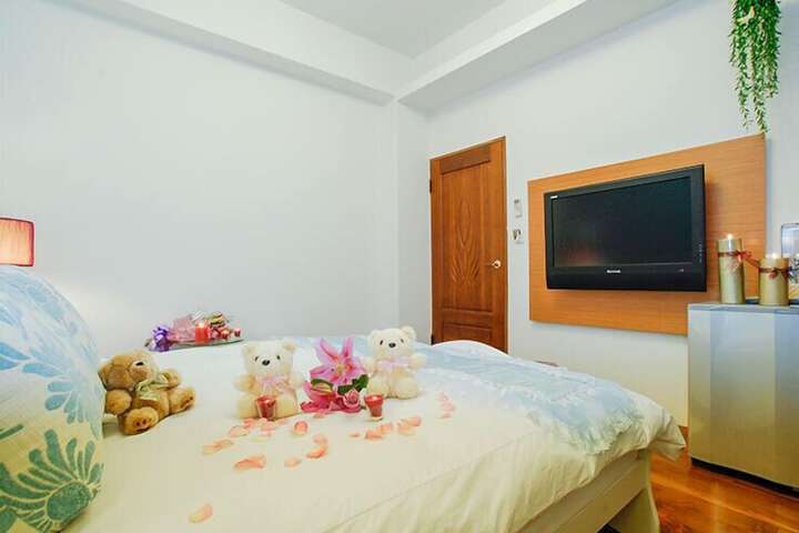 Room 15 of 27