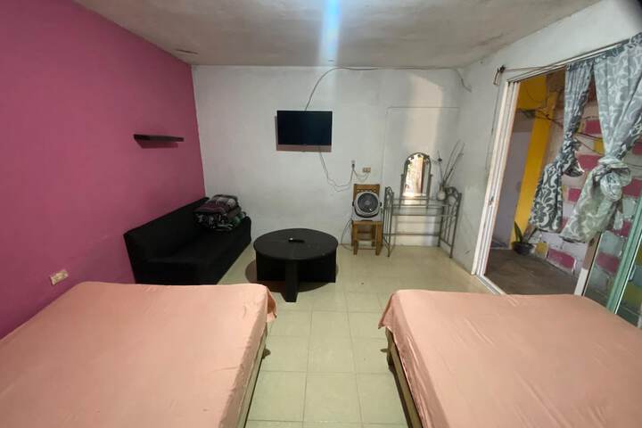 HOTEL Y PIZZERIA CASA INN