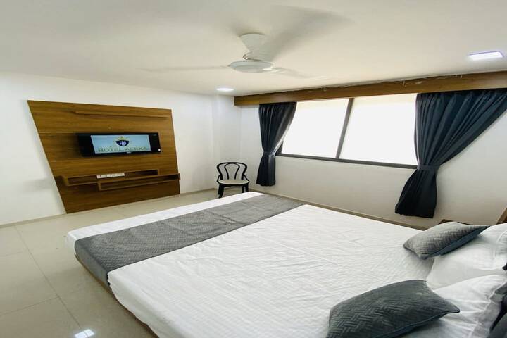 Room 35 of 43