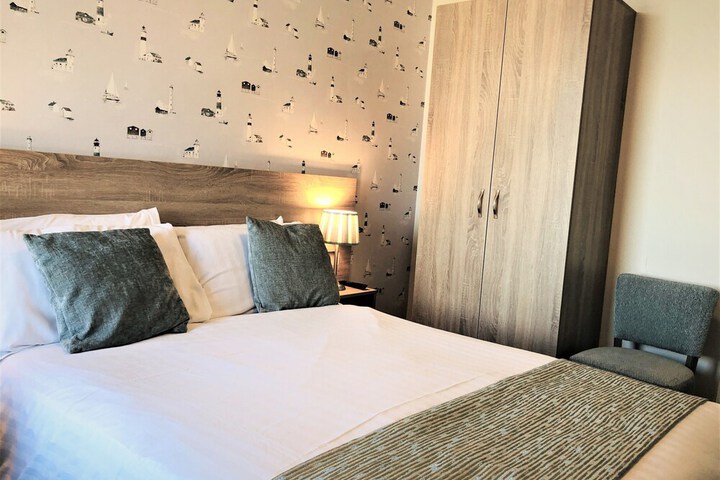 Room 14 of 43