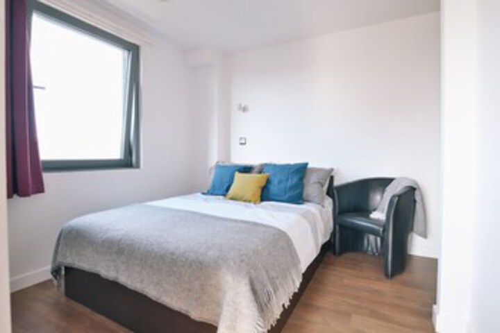 Room 43 of 93