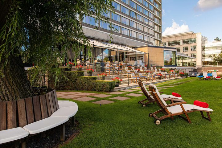 Hotel Exterior 120 of 143
