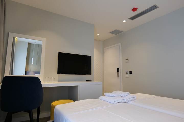 Room 45 of 171
