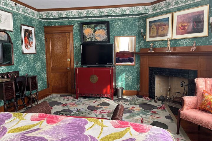 Room 16 of 41