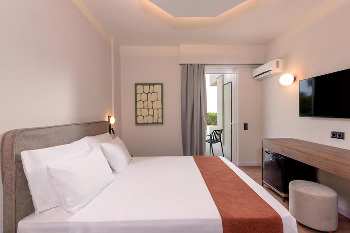 Room 25 of 123