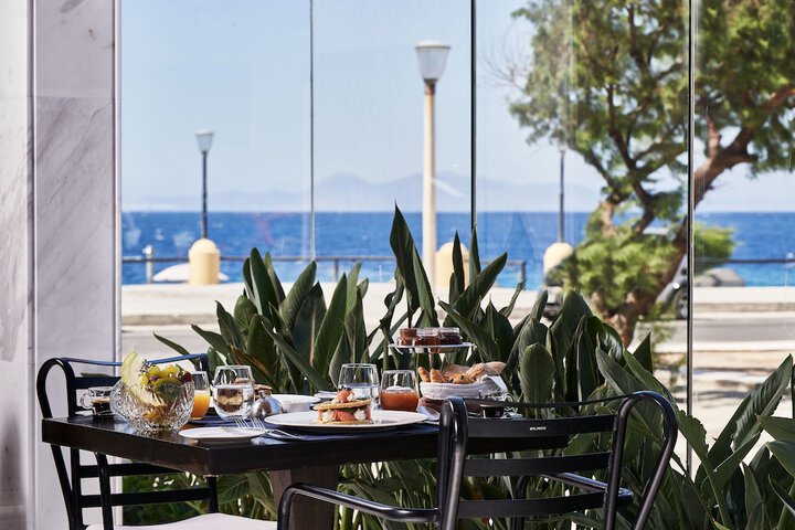 Breakfast/Coffee Service 80 of 108