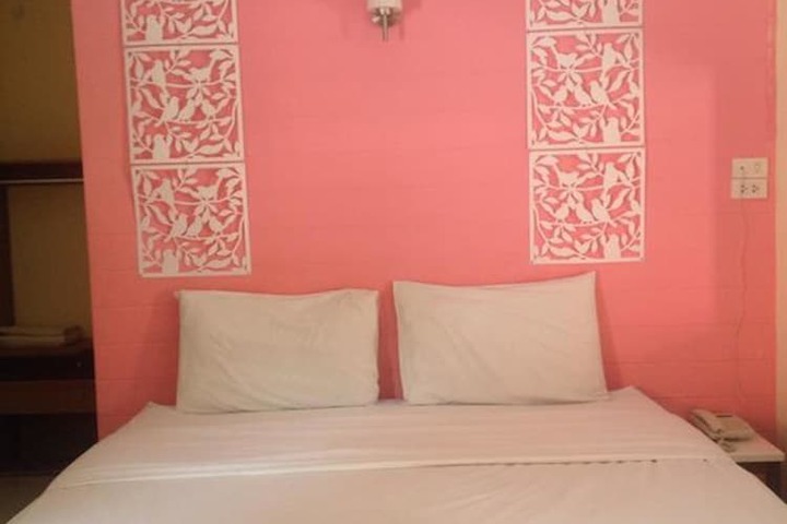 Room 21 of 21