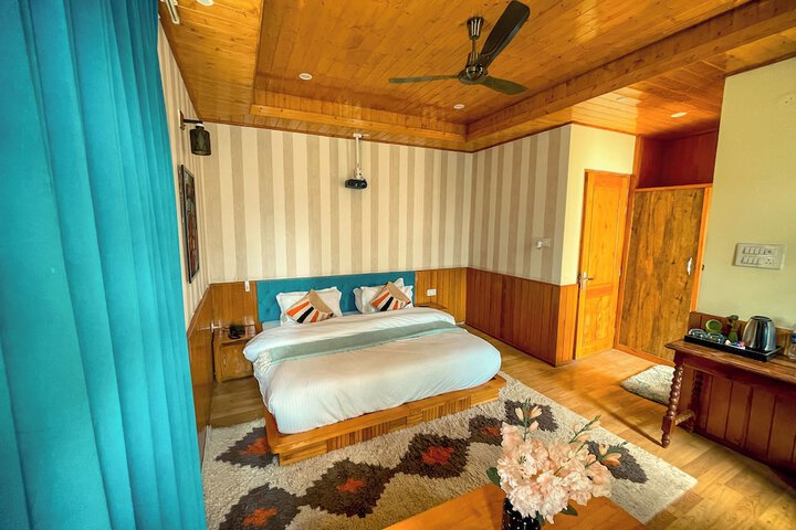 Room 11 of 45