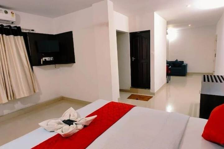 Room 13 of 27
