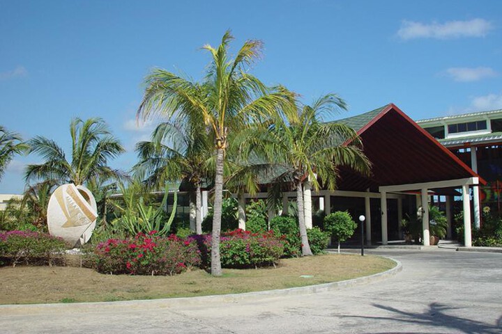 HOTEL PLAYA COSTA VERDE