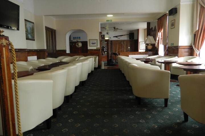 Dining 57 of 66
