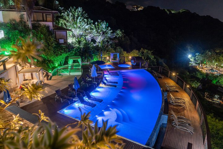 Pool 48 of 65