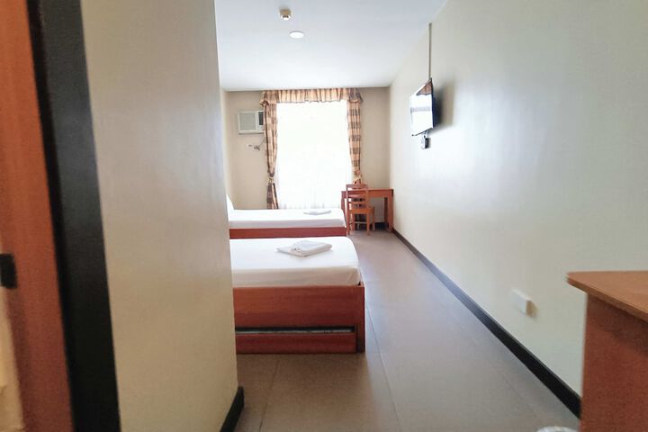 Room 14 of 73
