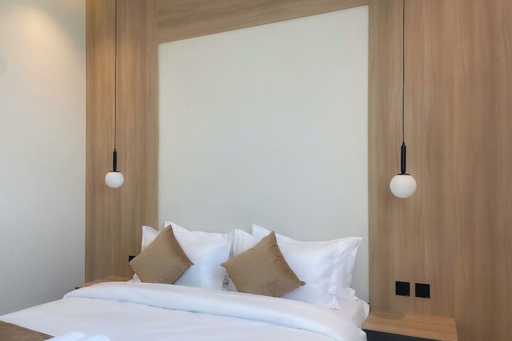 Room 5 of 30