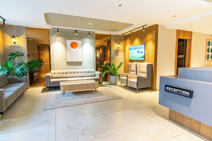 Hotel Interior 7 of 45