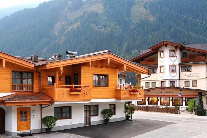Hotel Viktoria &  Landhaus Joggl in Mayrhofen