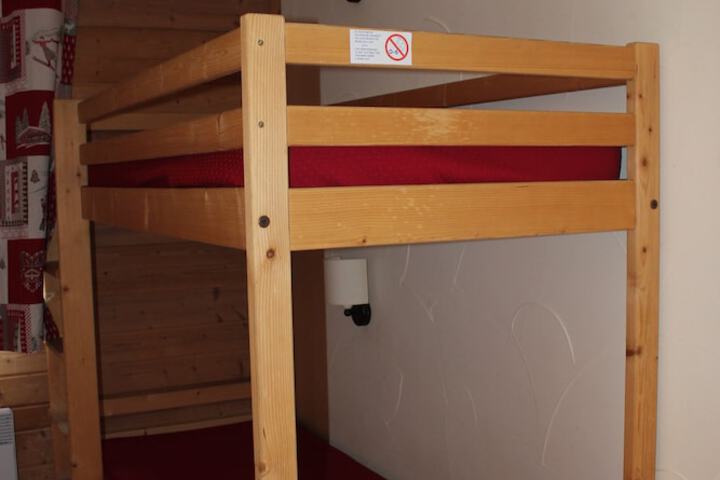 Room 7 of 92