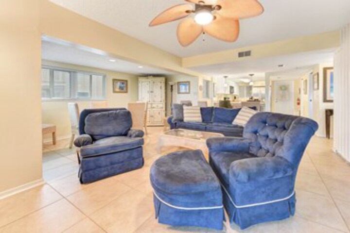 Room 27 of 61