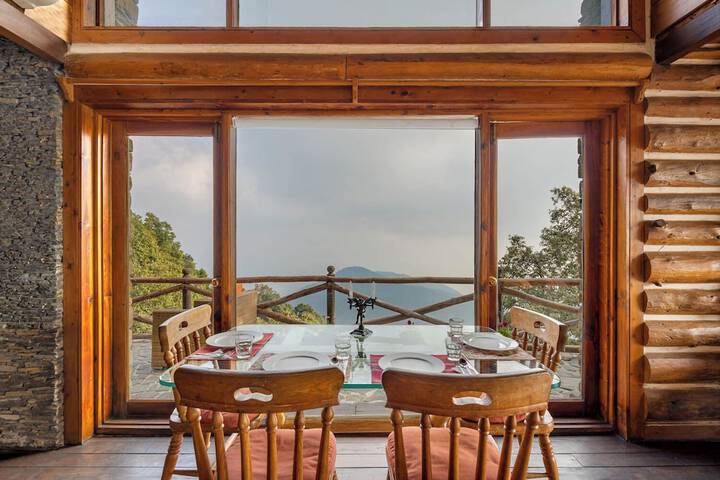 Dining 48 of 55