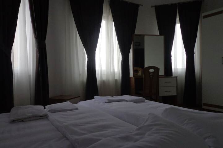 Room 14 of 35