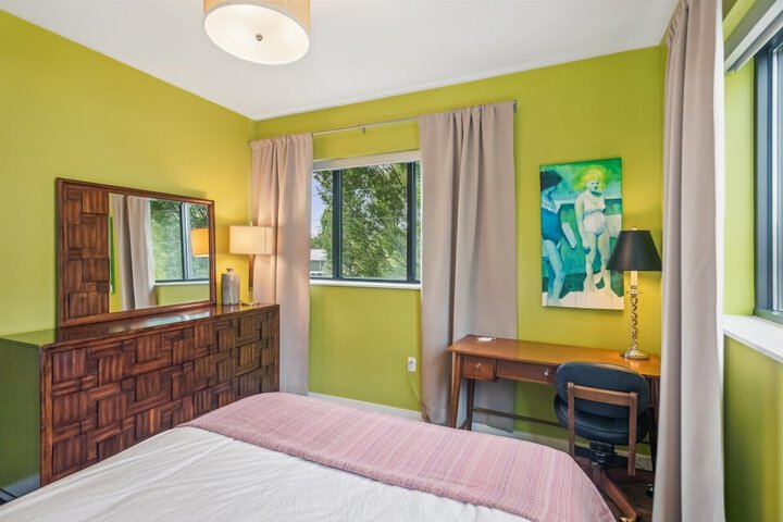 Room 30 of 117