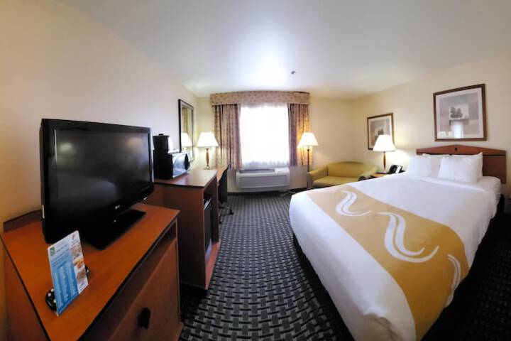 Room 4 of 47