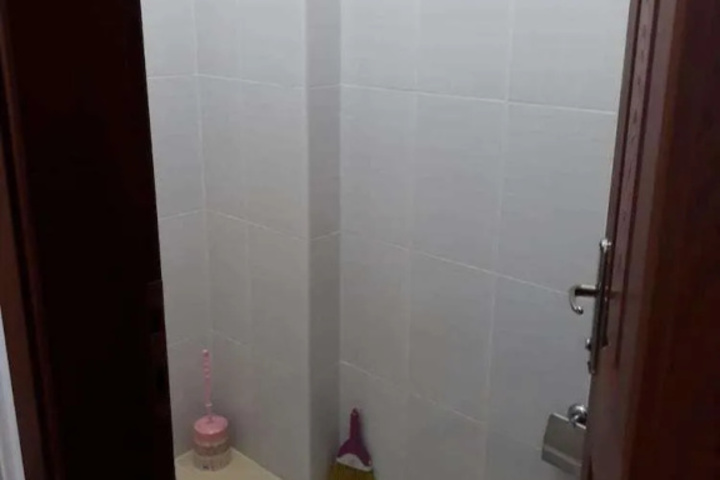 Room 10 of 19