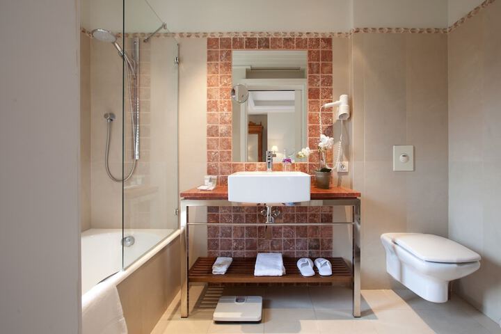 Bath Photo