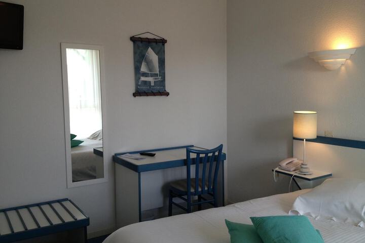 Room 13 of 51