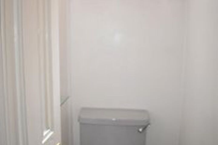 Room 2 of 18
