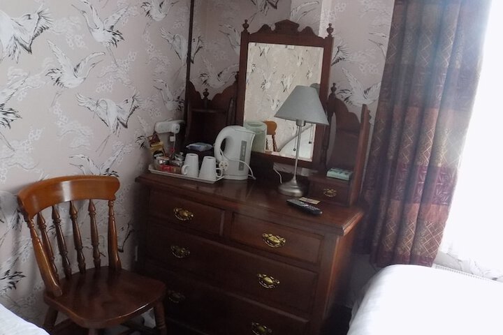 Room 10 of 71