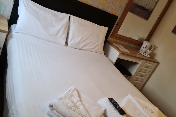 Room 3 of 23