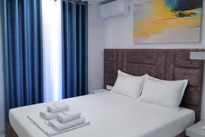 Room 53 of 95